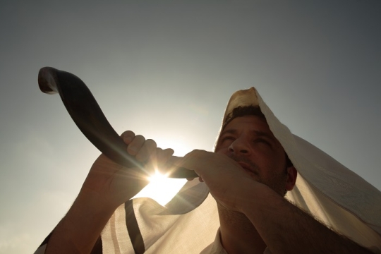 Blowing SHofar on the High Holidays