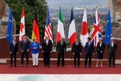 World leaders at G7 Summit 