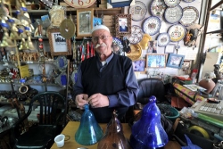 a Druze shop owner in Israel